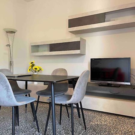 Lotus Home Eleganza E Accoglienza A Mantova Exterior photo